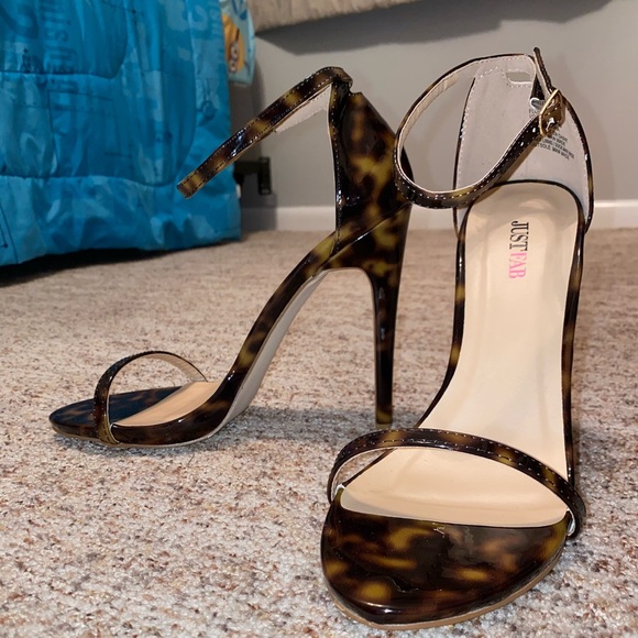 JustFab Shoes - JustFab Flori High Heels Size 9